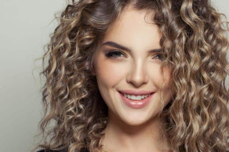 balayage cabelo cacheado