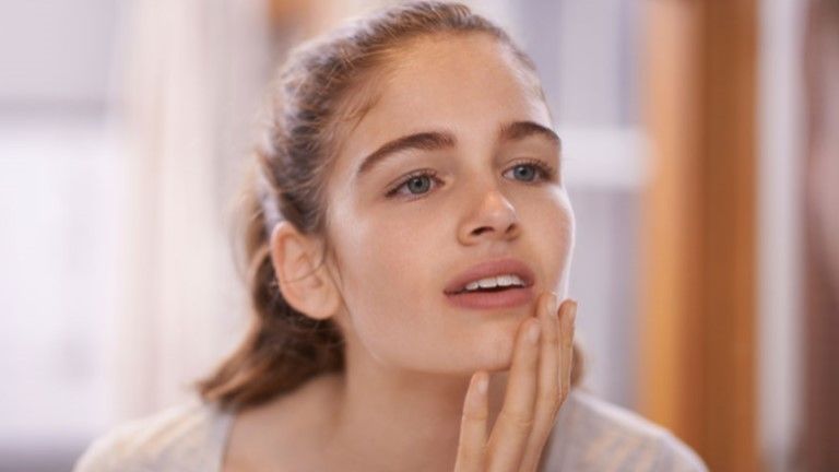 diferença pontos negros, acnes e borbulhas