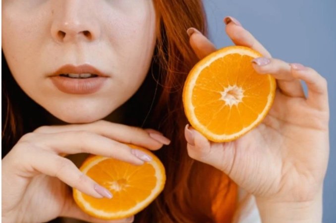 A vitamina C tem «efeitos secundários» na pele?