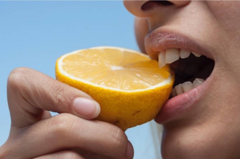 Que benefícios tem a vitamina C para o rosto?